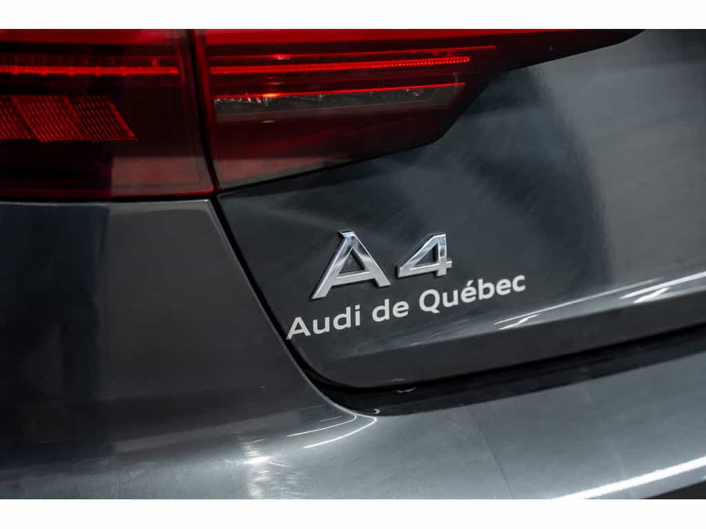 2021 Audi A4 45 Komfort Quattro Convenience Package - Image 26