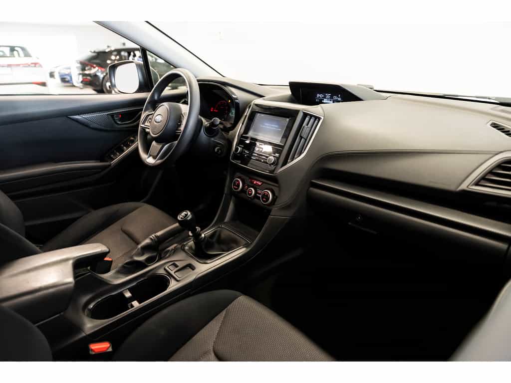 2021 Subaru Crosstrek Convenience - Image 12