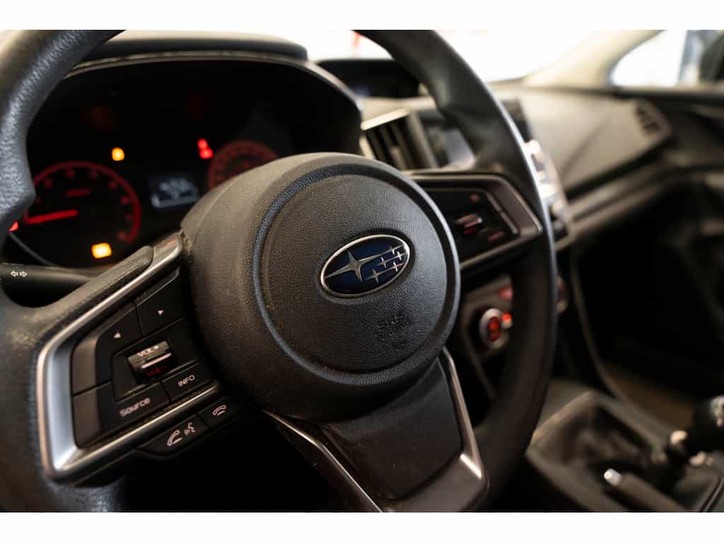 2021 Subaru Crosstrek Convenience - Image 16