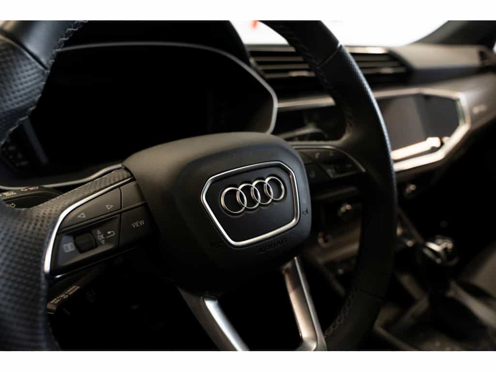 2024 Audi Q3 Progressiv - Image 16