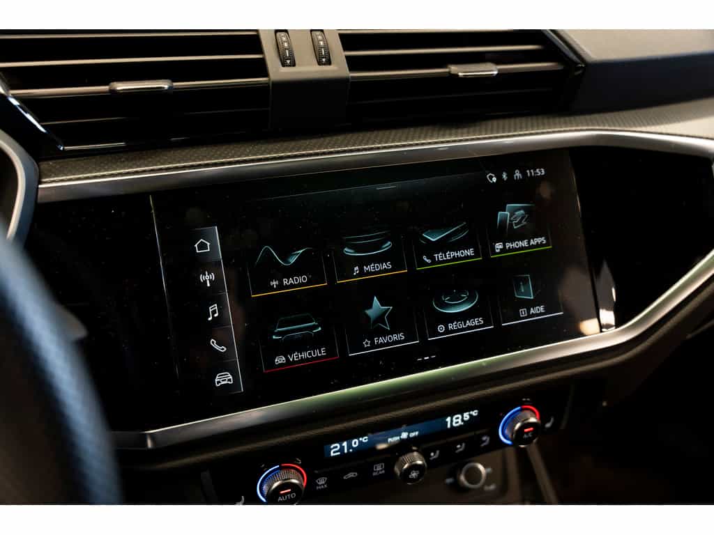 2024 Audi Q3 Progressiv - Image 18