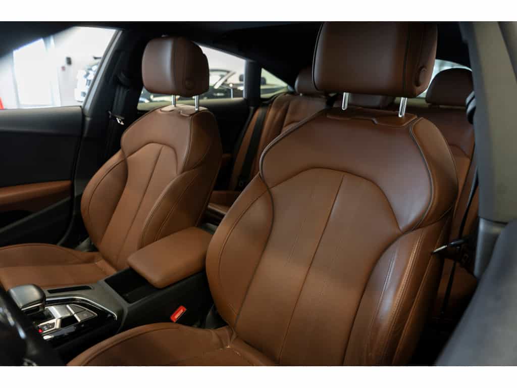 2022 Audi A5 Progressiv Toit panoramique Ensemble Confort - Image 12