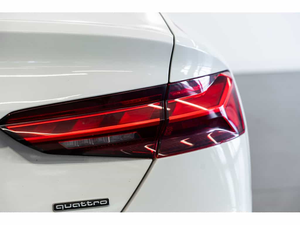 2022 Audi A5 Progressiv Toit panoramique Ensemble Confort - Image 27