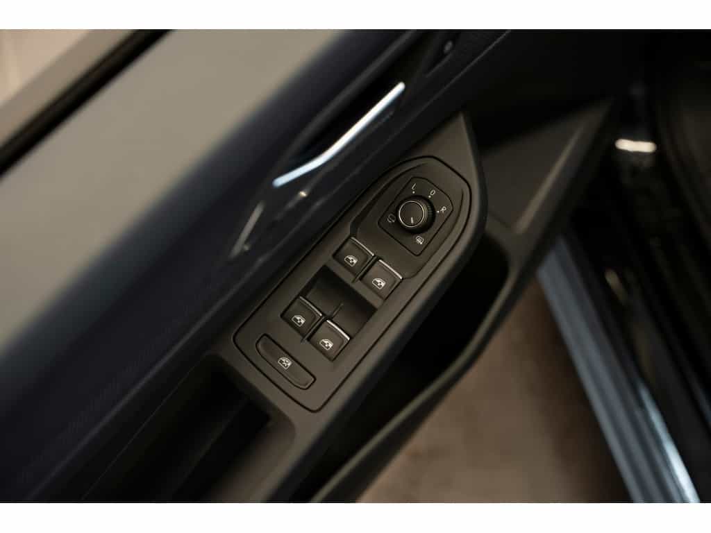 2025 Volkswagen Golf GTI Autobahn - Image 26