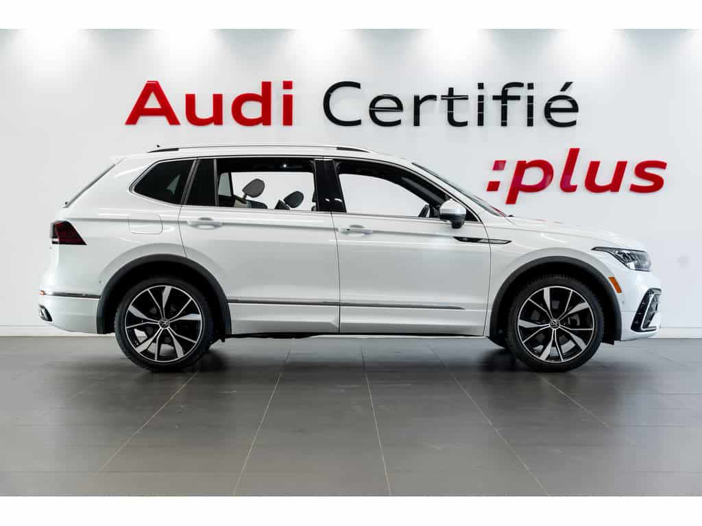 2023 Volkswagen Tiguan Highline R-Line - Image 2