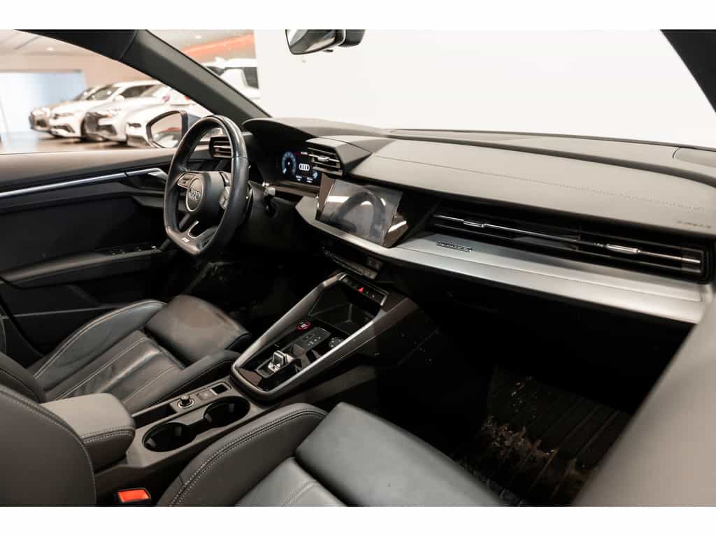 2023 Audi S3 Quattro Sport Exhaust Toit panoramique - Image 6