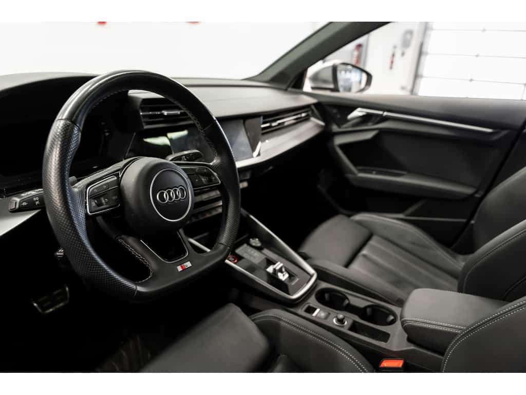 2023 Audi S3 Quattro Sport Exhaust Toit panoramique - Image 10