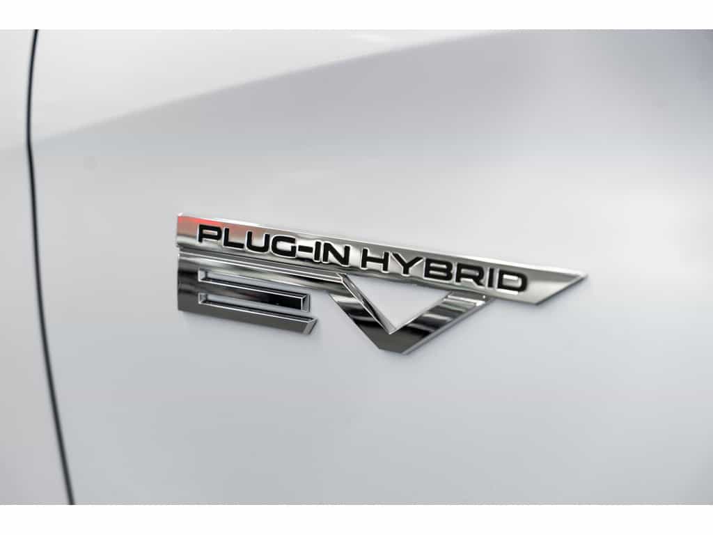 2024 Mitsubishi Outlander PHEV - Image 7