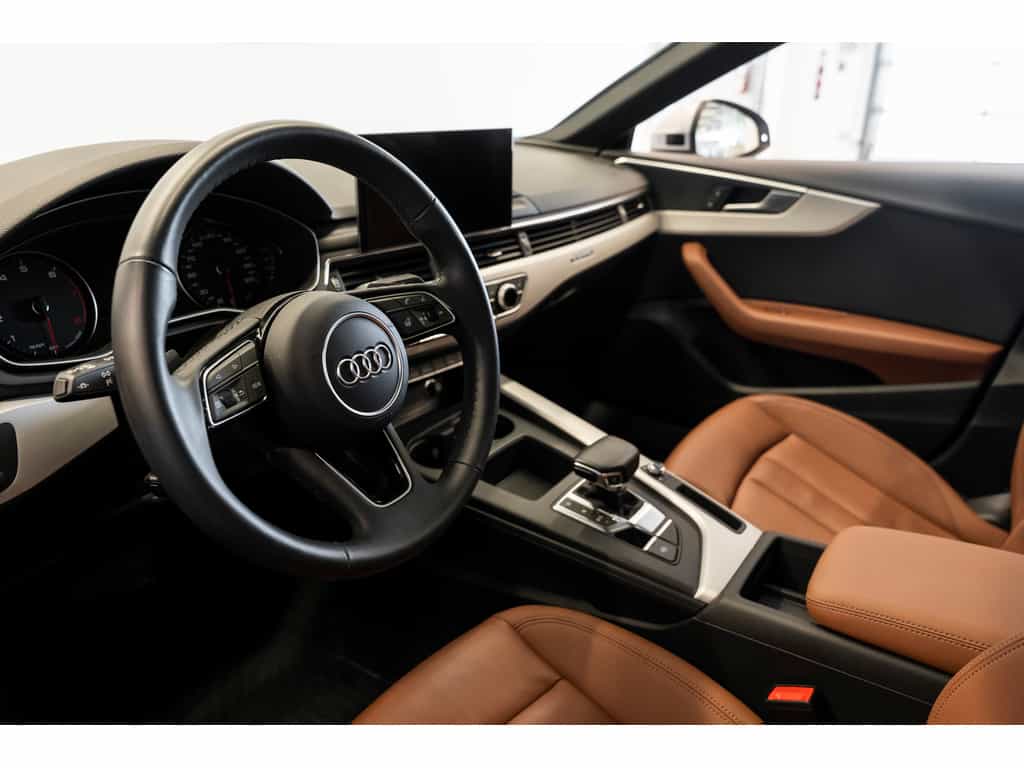 Image 10 Audi A5 45 Komfort Quattro Toit panoramique 2023