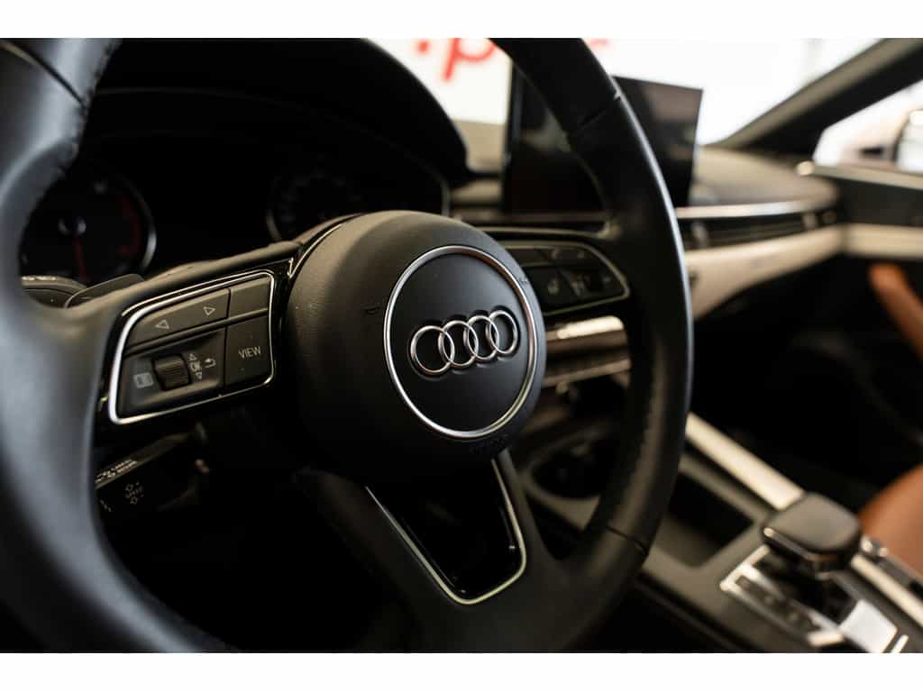 2023 Audi A5 45 Komfort Quattro Toit panoramique - Image 11