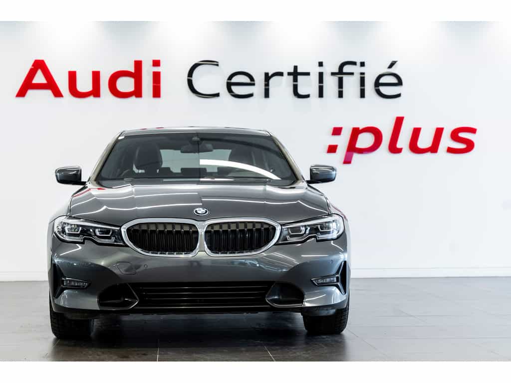 2022 BMW 3 Series 330e - Image 2