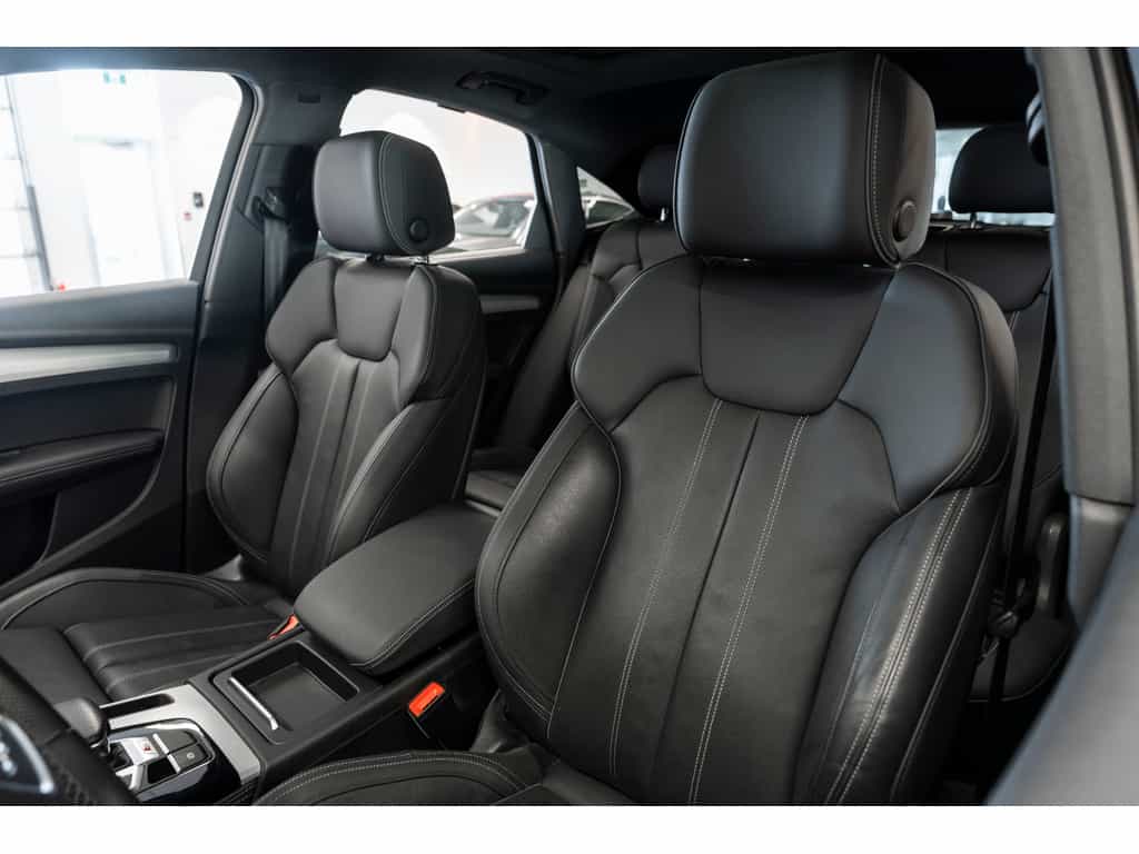 2022 Audi SQ5 Sportback Progressiv Black Optics Comfort Interior Pack - Image 15