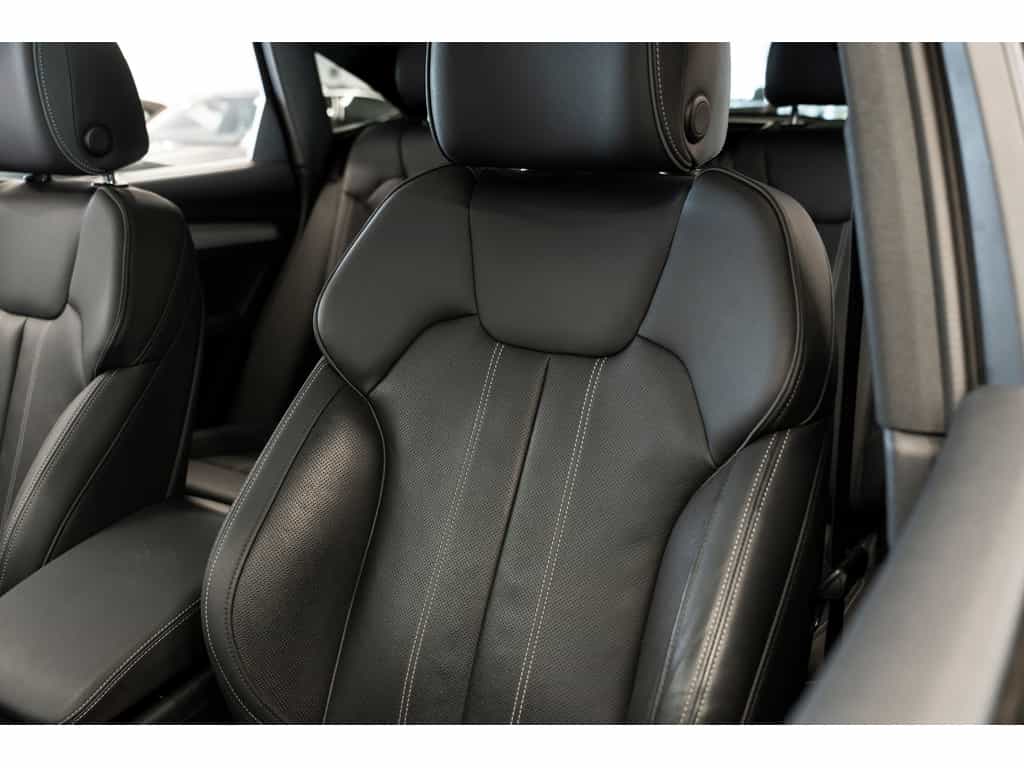 2022 Audi SQ5 Progressiv Black Optics Comfort Interior Pack - Image 16