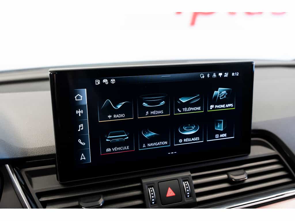 2022 Audi SQ5 Progressiv Black Optics Comfort Interior Pack - Image 19