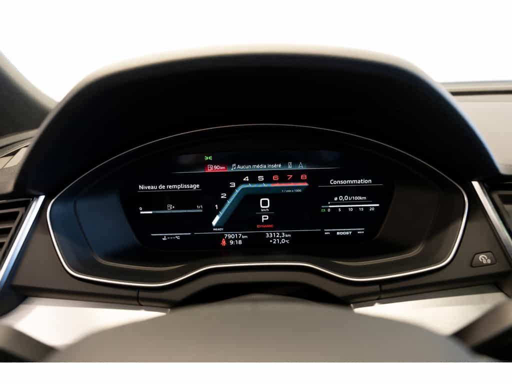 2022 Audi SQ5 Sportback Progressiv Black Optics Comfort Interior Pack - Image 26