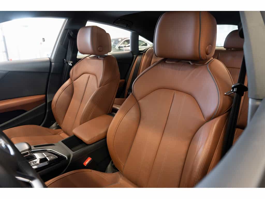 2022 Audi A5 45 Technik Comfort Interior Heads-up display - Image 12