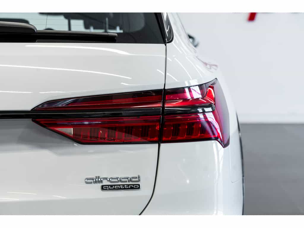 2022 Audi A6 Allroad 55 Prossiv Black Optics Bang & Olufsen 3D - Image 24