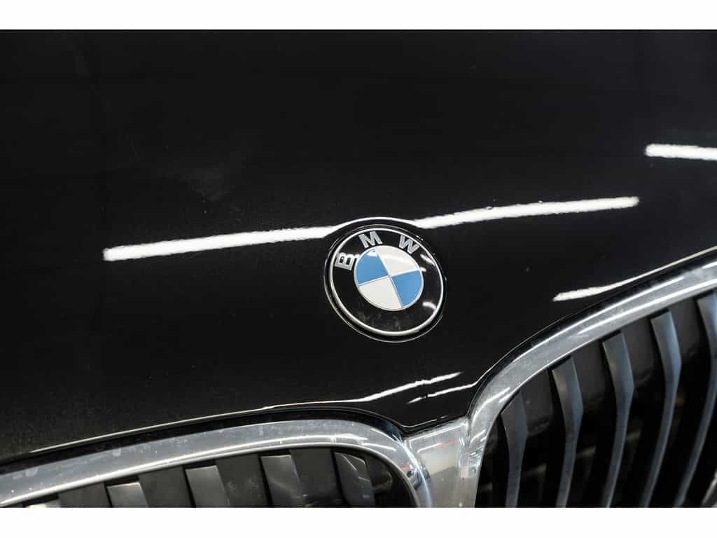 2020 BMW X1 xDrive28i - Image 10