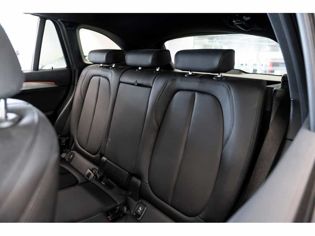 2020 BMW X1 xDrive28i - Image 18