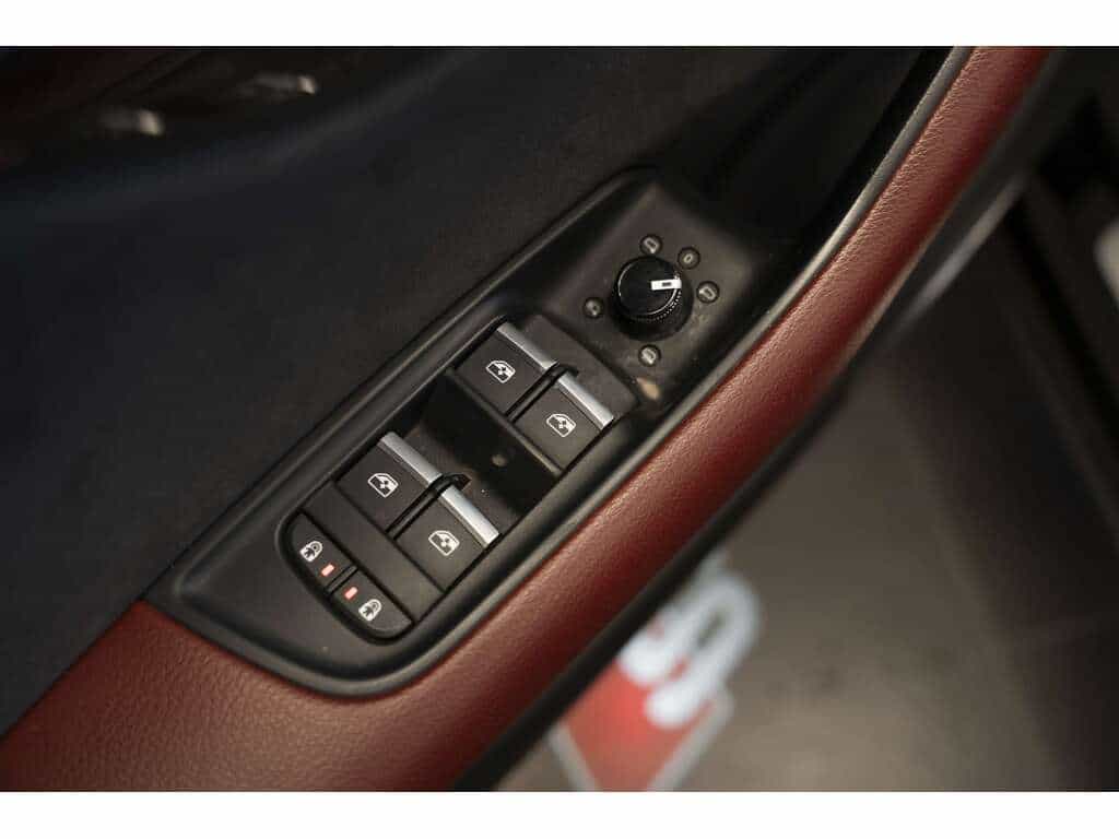 Image 23 Audi SQ8 V8 4.0L TFSI Black Optics 2022