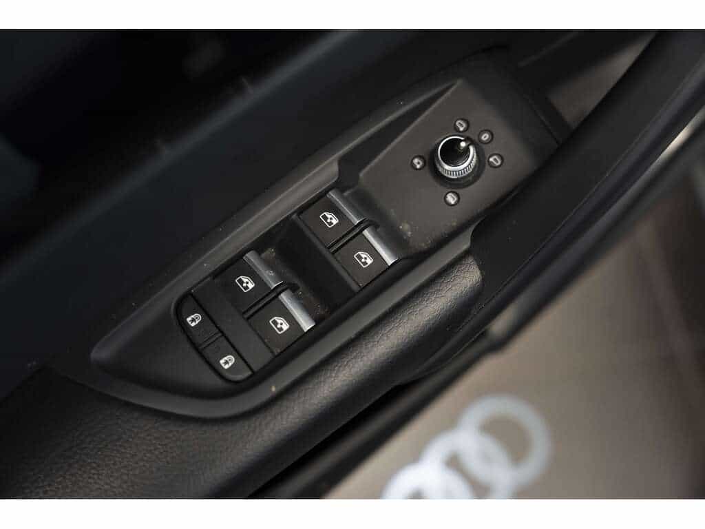 2022 Audi Q5 45 Progressiv Black Optics Toit panoramique - Image 28