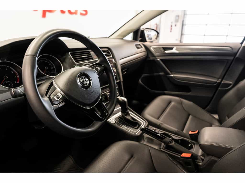 2021 Volkswagen Golf Highline - Image 10