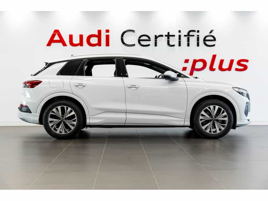 2024 Audi Q4 e-tron Base - Image 2