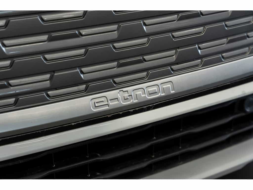 2024 Audi Q4 e-tron Base - Image 11