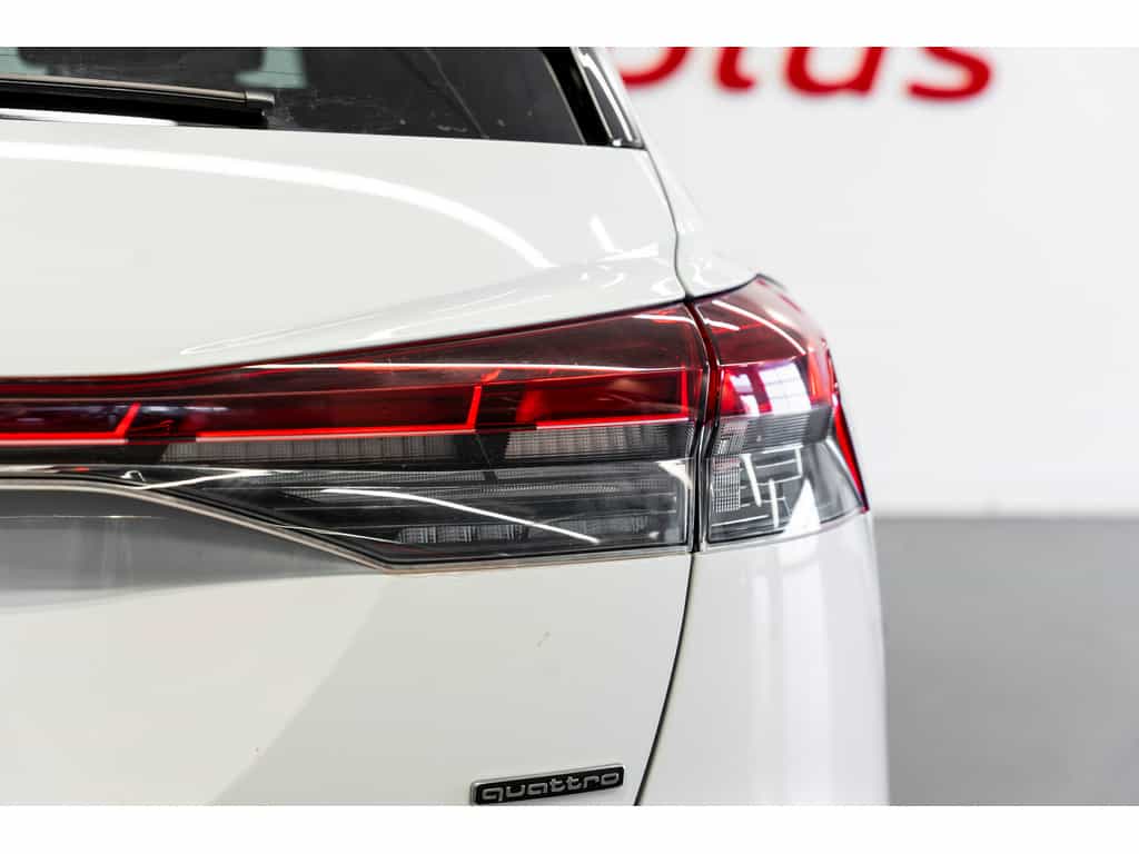 2024 Audi Q4 e-tron Base - Image 16