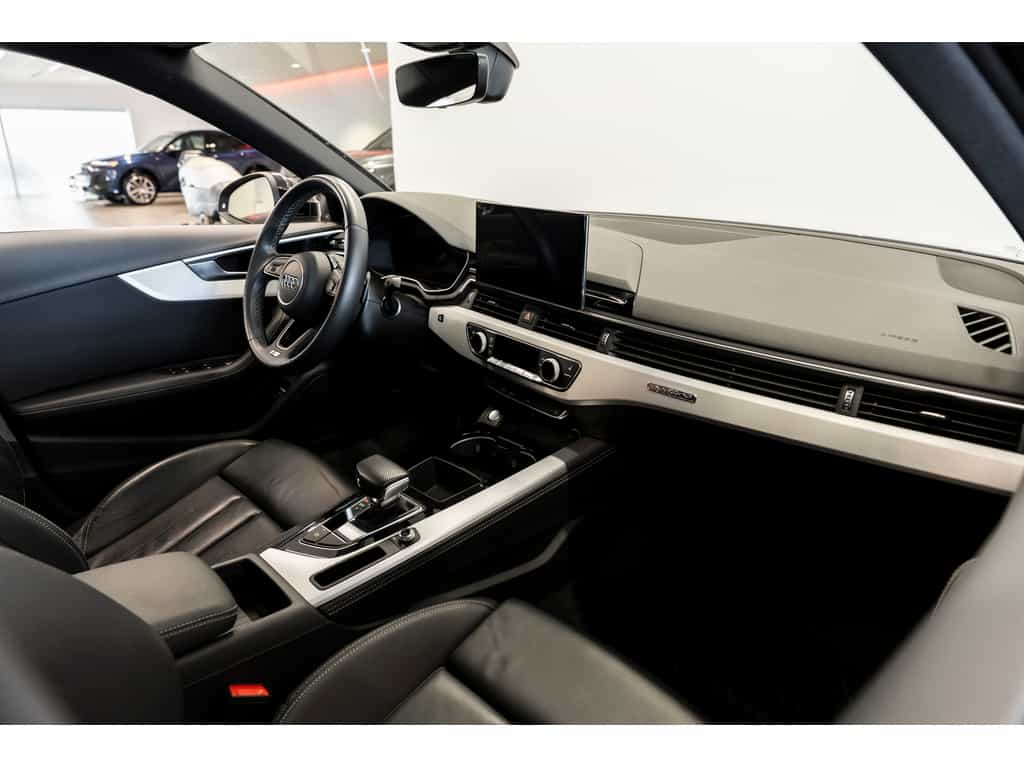 Image 6 Audi A4 Progressiv 45 Black Optics S-Line 2023