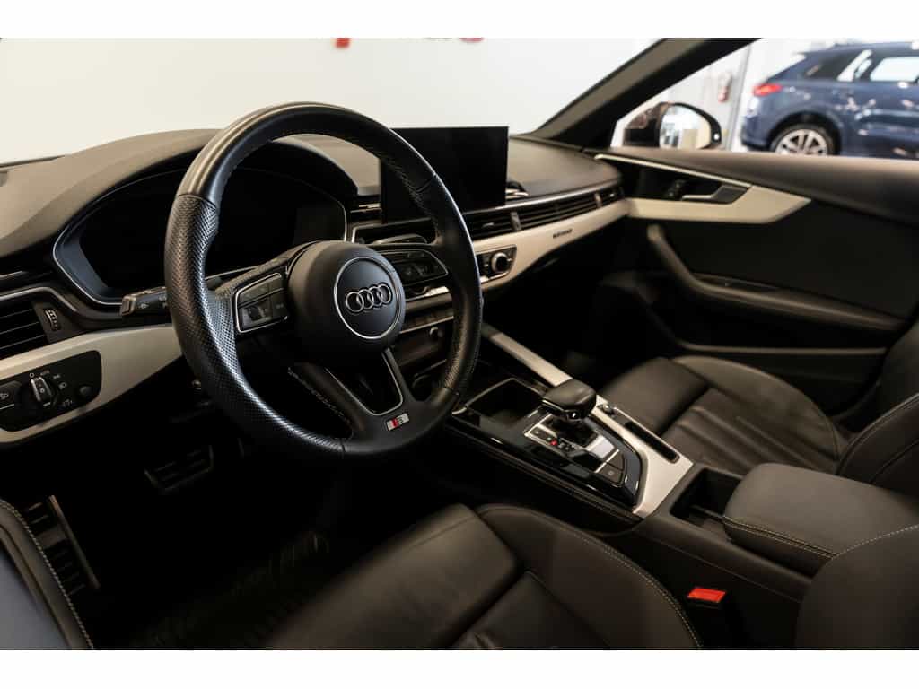 Image 11 Audi A4 Progressiv 45 Black Optics S-Line 2023