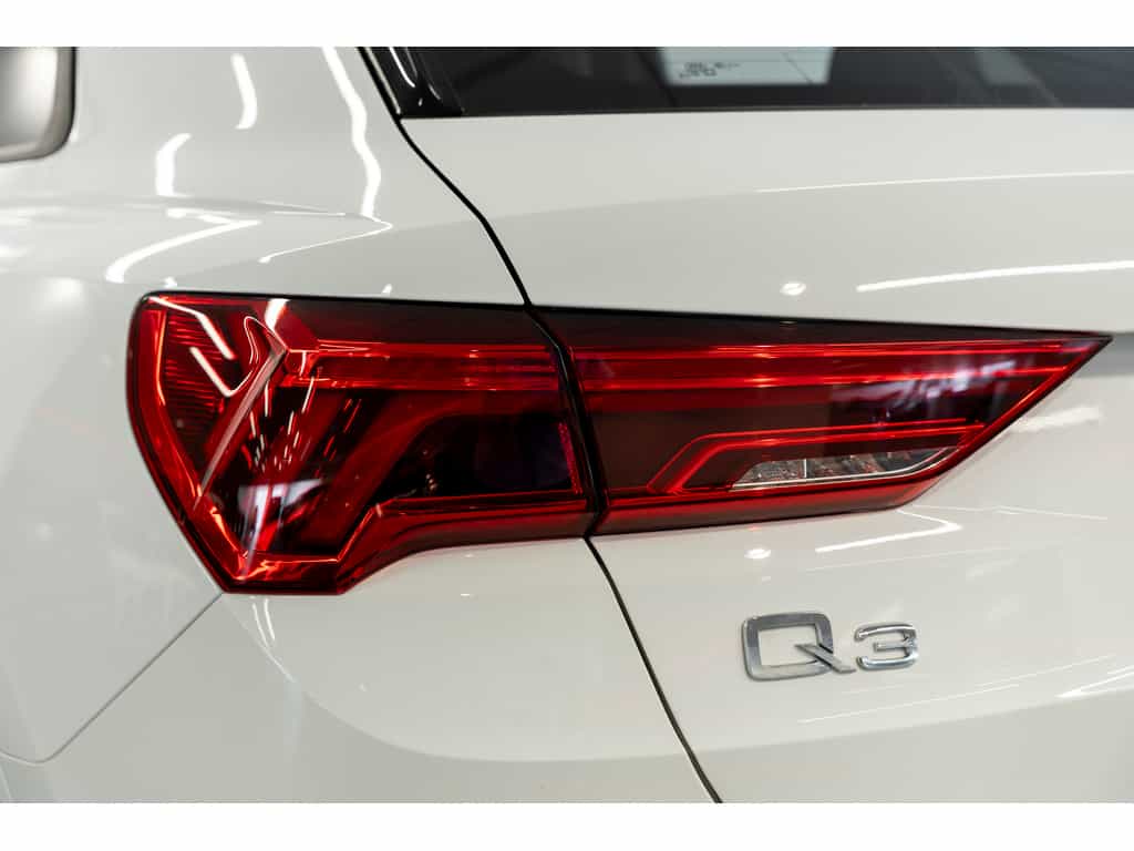 2024 Audi Q3 Komfort - Image 10
