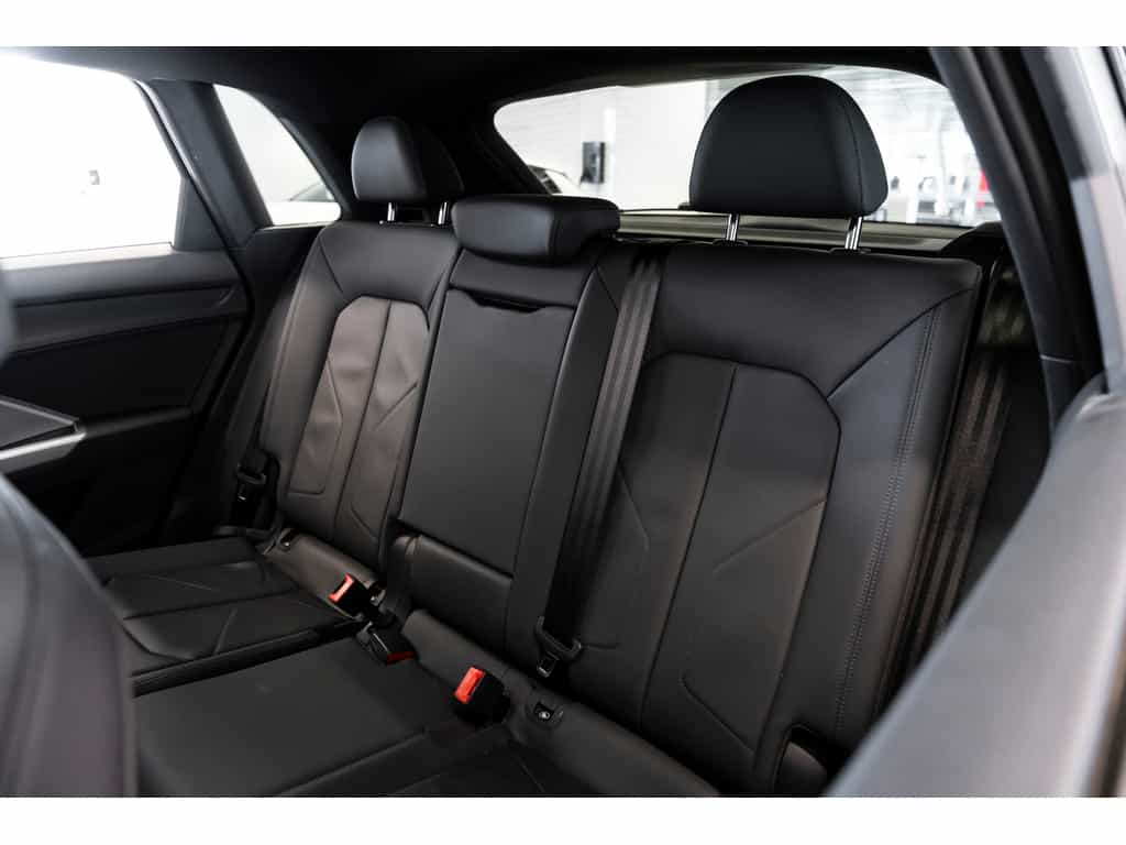 2022 Audi Q3 Komfort - Image 16