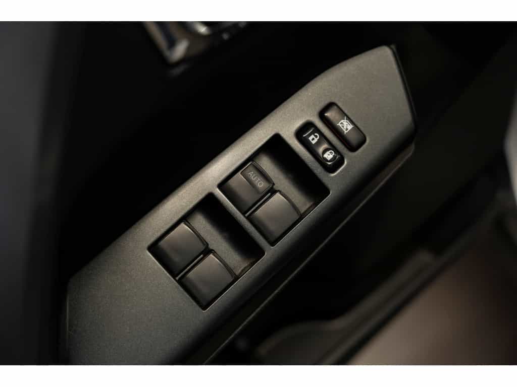 Image 23 Toyota RAV4 Hybrid Xle Awd 2017