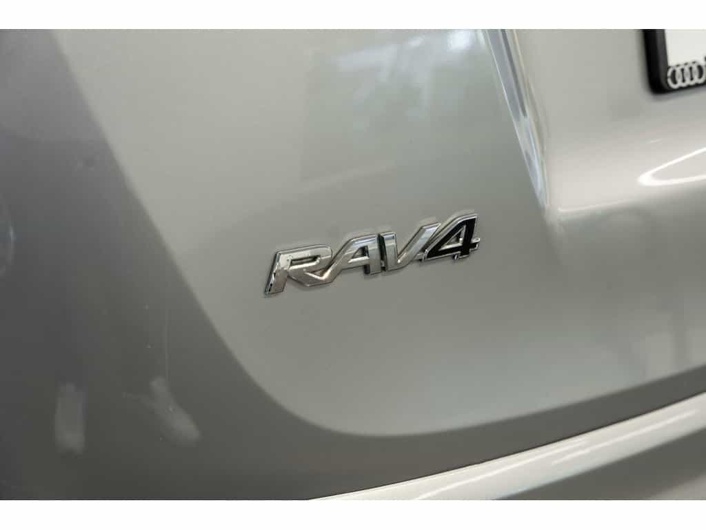 Image 24 Toyota RAV4 Hybrid Xle Awd 2017