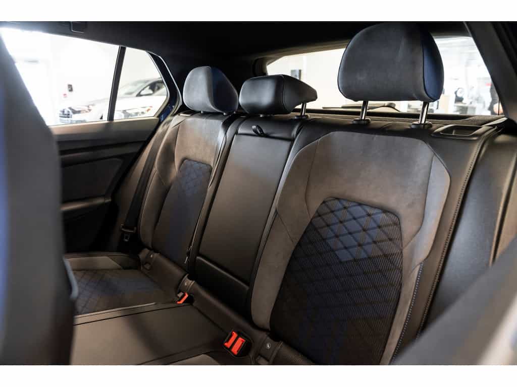 Image 16 Volkswagen Golf R Black Edition 2025