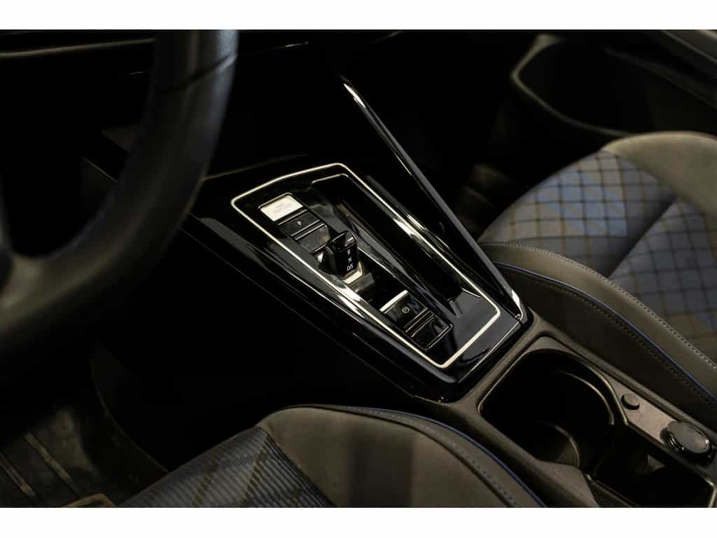 Image 18 Volkswagen Golf R Black Edition 2025