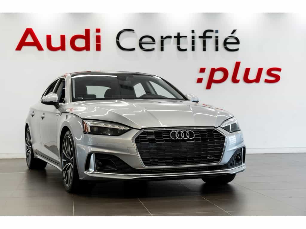 2023 Audi A5 Komfort 45 Quattro Toit panoramique - Image 1
