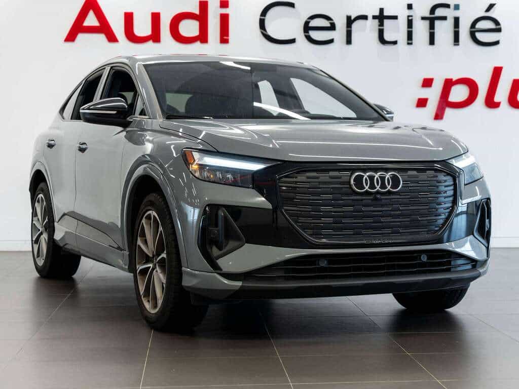 2023 Audi Q4 e-tron 50 quattro Black Optics Package 389 km - Image 1