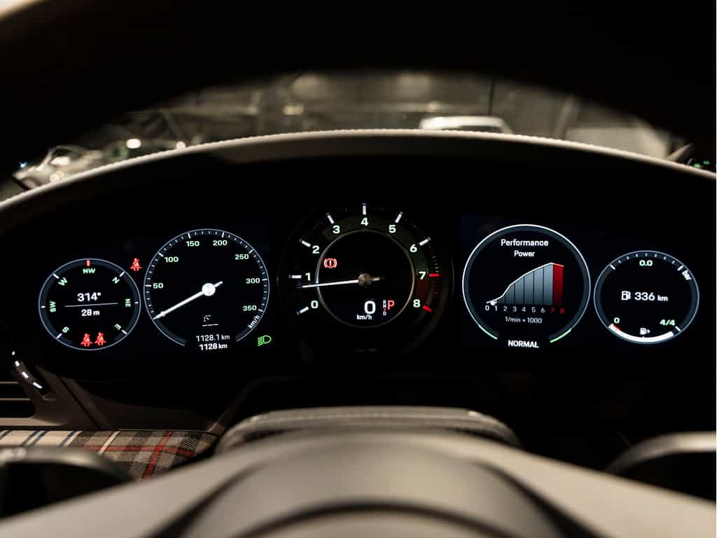 2025 Porsche 911 2025 911 Turbo 50th Anniversary - Image 31