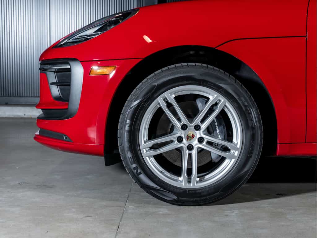 2025 Porsche Macan 2025 Macan - Certifié Porsche Approved - Image 12