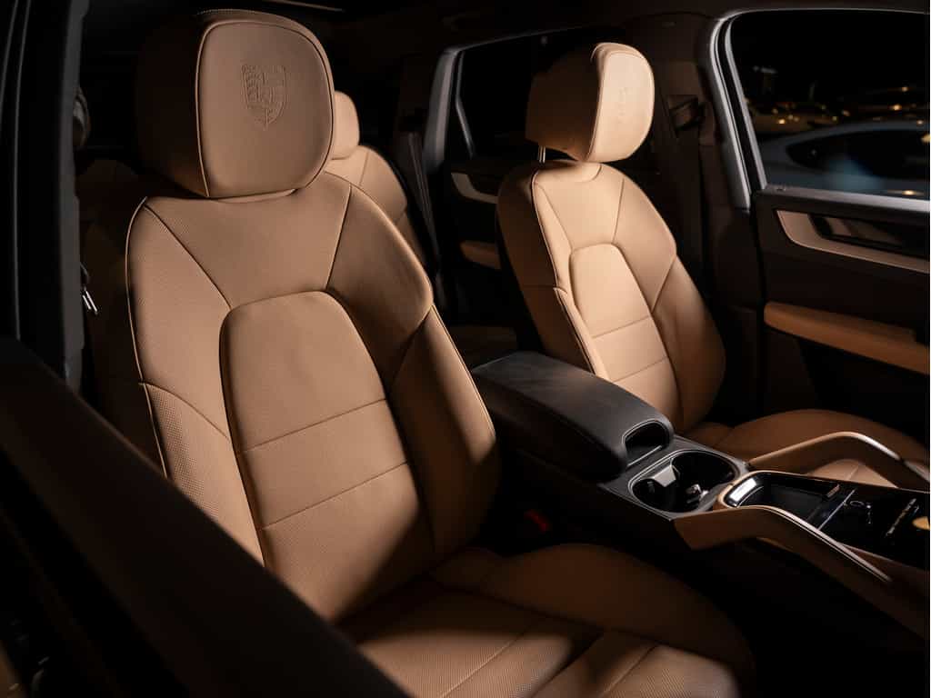 2025 Porsche Cayenne 2025 Cayenne - Certifié Porsche Approved - Image 5