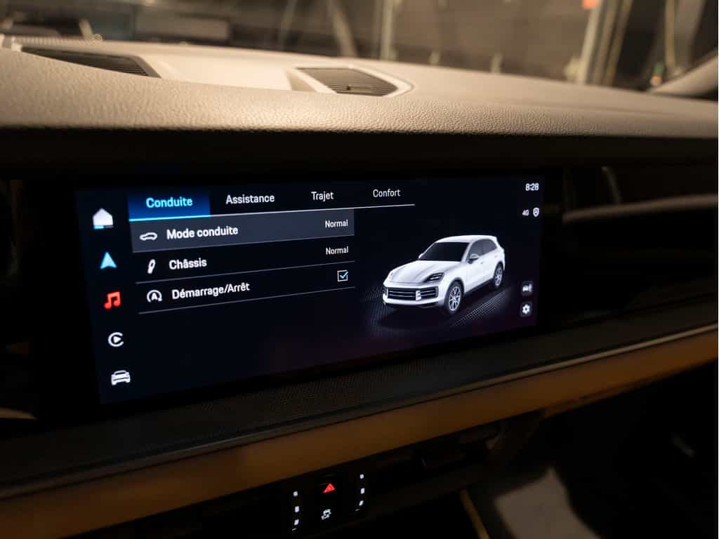 2025 Porsche Cayenne 2025 Cayenne - Certifié Porsche Approved - Image 19