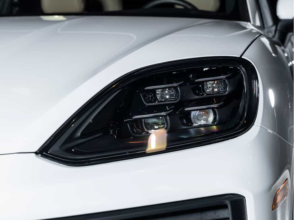 2025 Porsche Cayenne 2025 Cayenne - Certifié Porsche Approved - Image 21