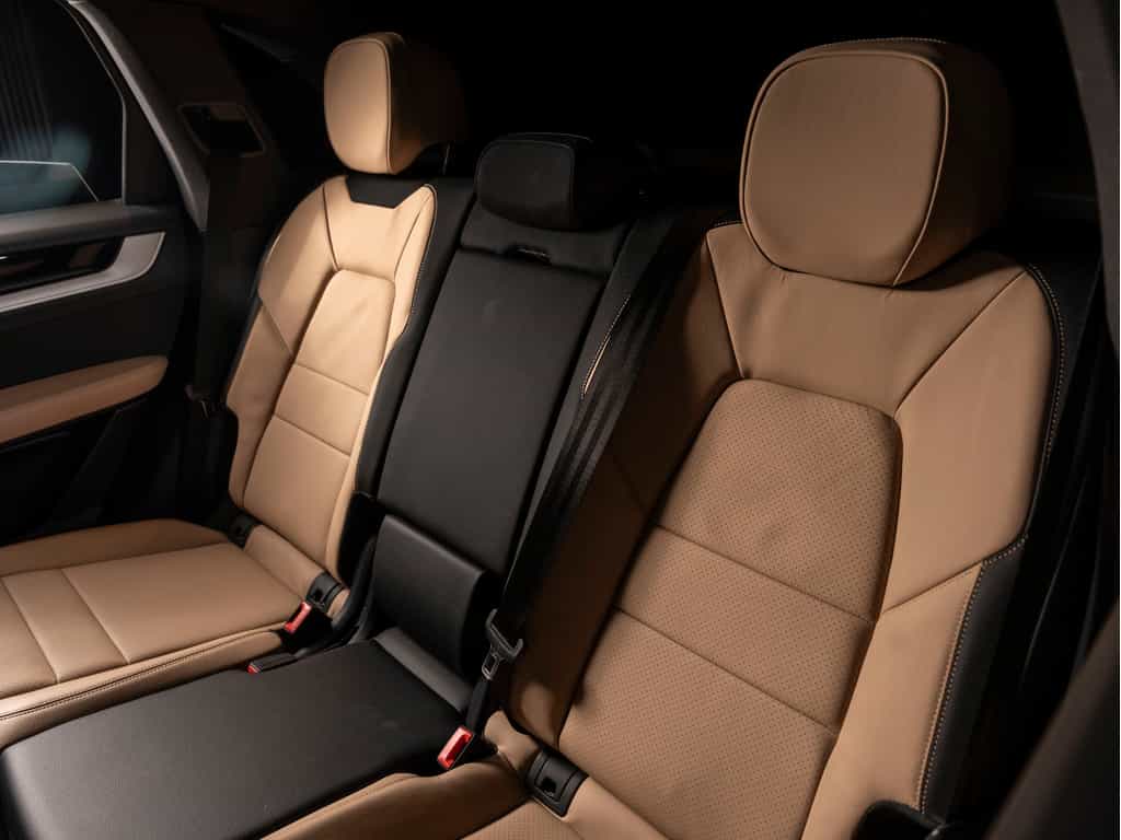 2025 Porsche Cayenne 2025 Cayenne - Certifié Porsche Approved - Image 25