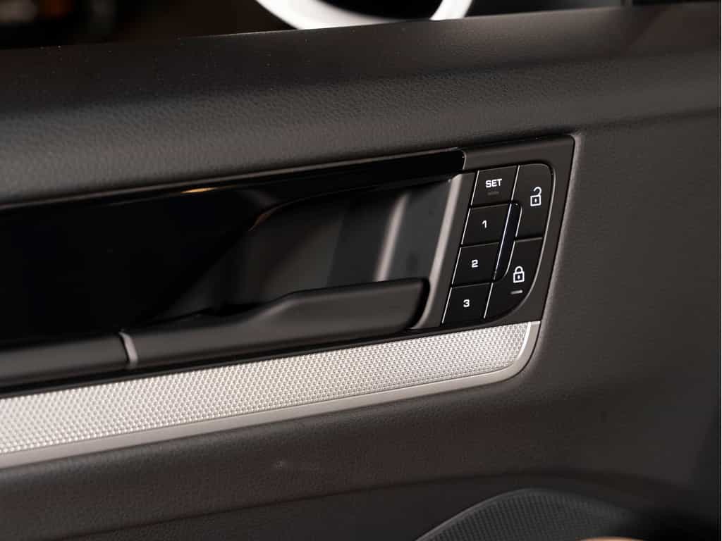 2025 Porsche Cayenne 2025 Cayenne - Certifié Porsche Approved - Image 28