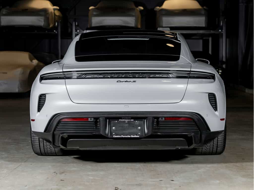 2025 Porsche Taycan 2025 Taycan Turbo S - Certifié Porsche Approved - Image 9