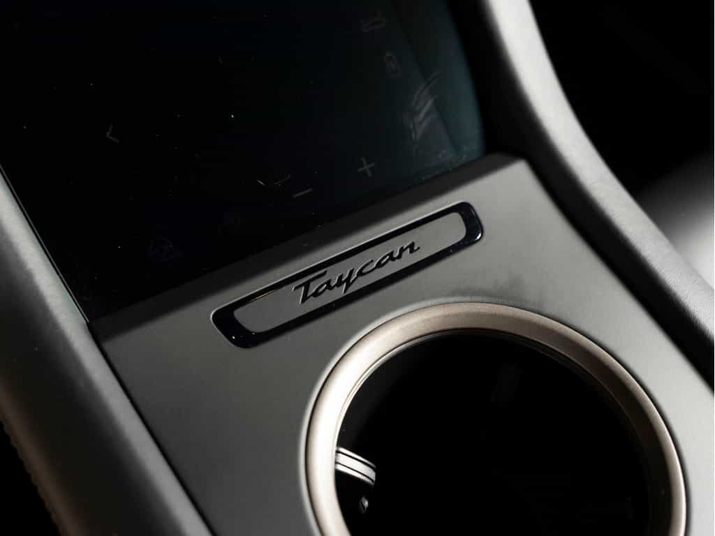 2025 Porsche Taycan 2025 Taycan Turbo S - Certifié Porsche Approved - Image 25