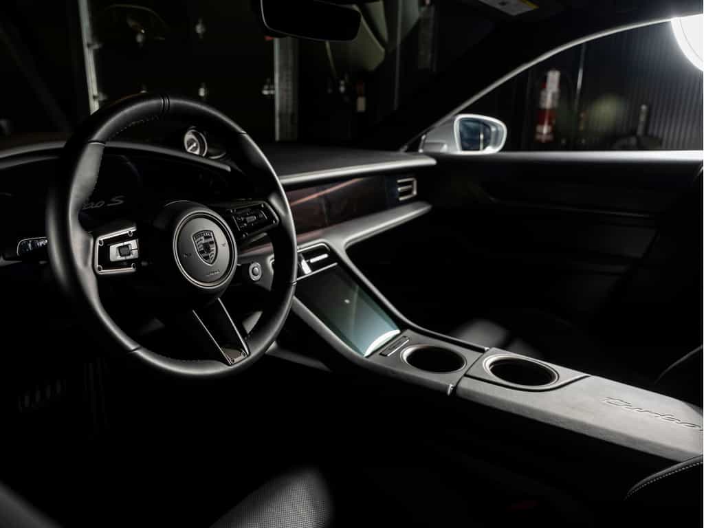 2025 Porsche Taycan 2025 Taycan Turbo S - Certifié Porsche Approved - Image 23