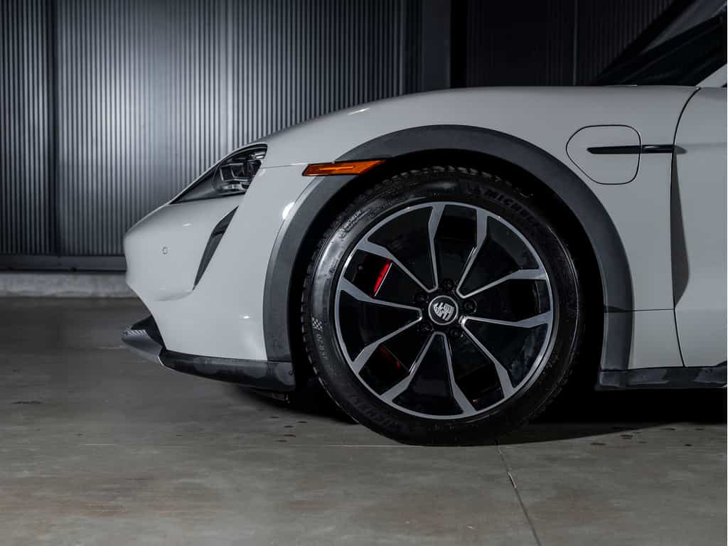 2022 Porsche Taycan 2022 Taycan 4S Cross Turismo - Image 11